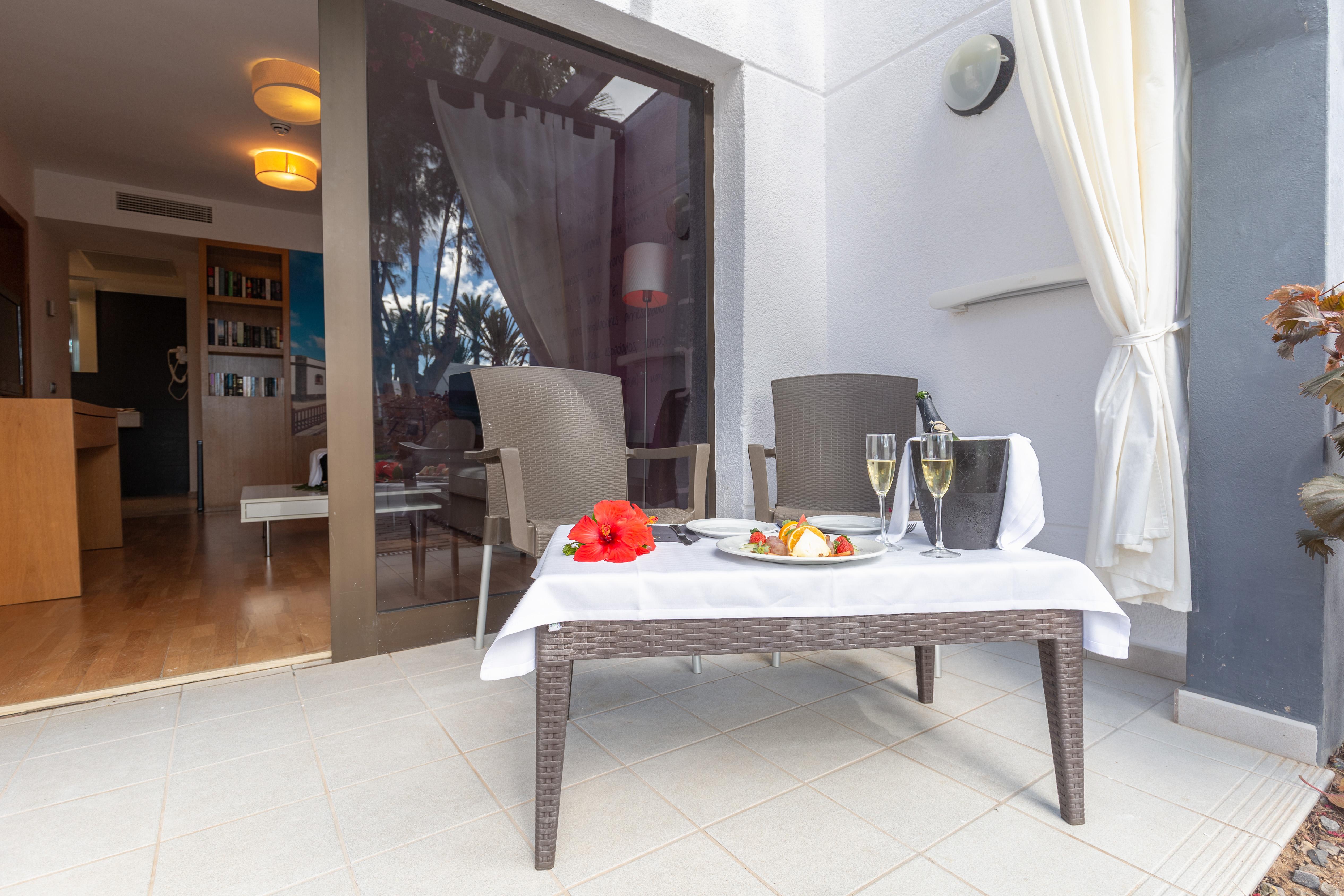 R2 Romantic Fantasia Dreams & Suites Hotel (Adults Only) 塔拉哈勒赫 外观 照片